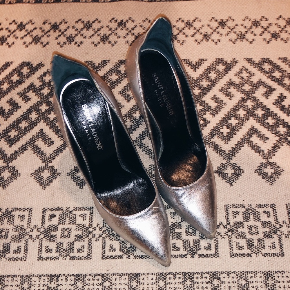 Saint Laurent YSL silver Sculpted back pumps